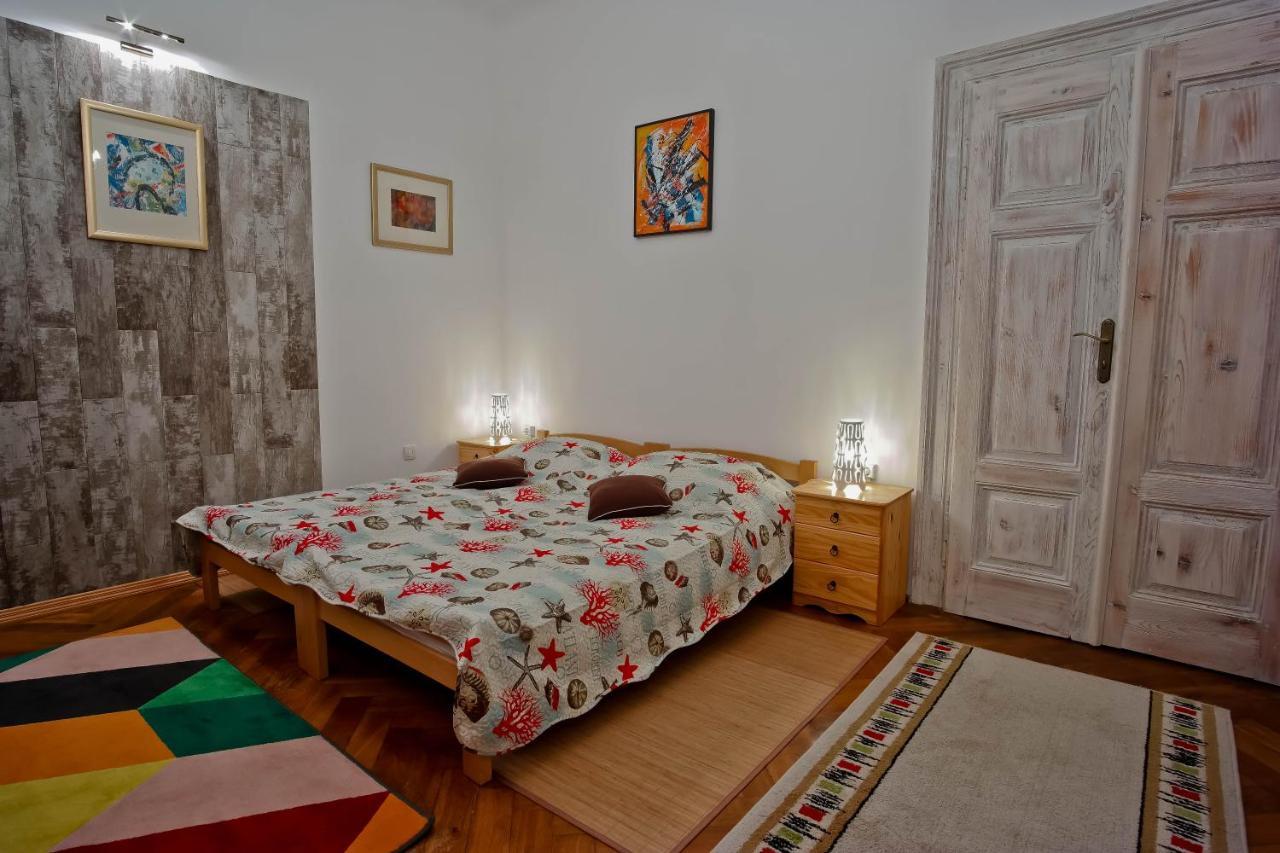 Cote Ensoleille Apartment Pula Bagian luar foto