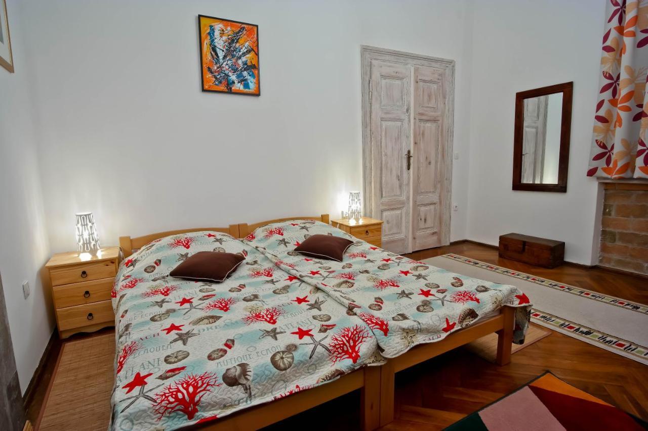 Cote Ensoleille Apartment Pula Bagian luar foto