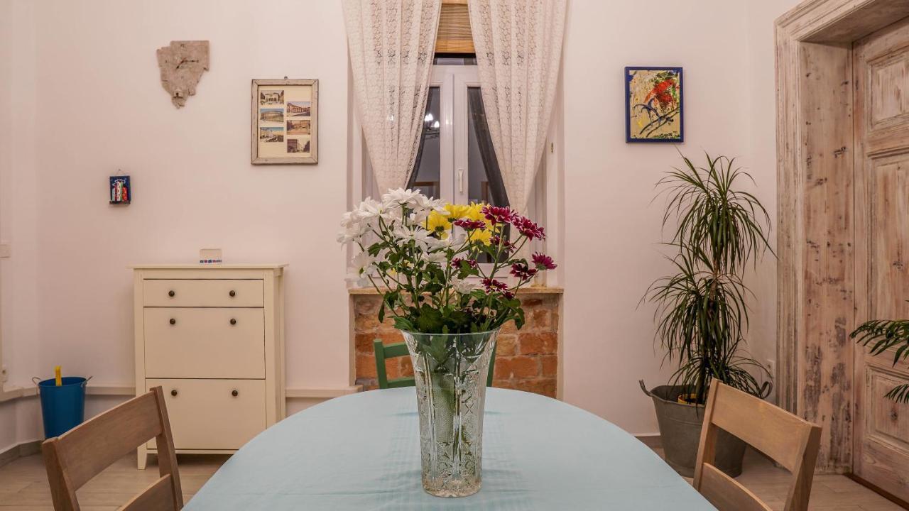 Cote Ensoleille Apartment Pula Bagian luar foto