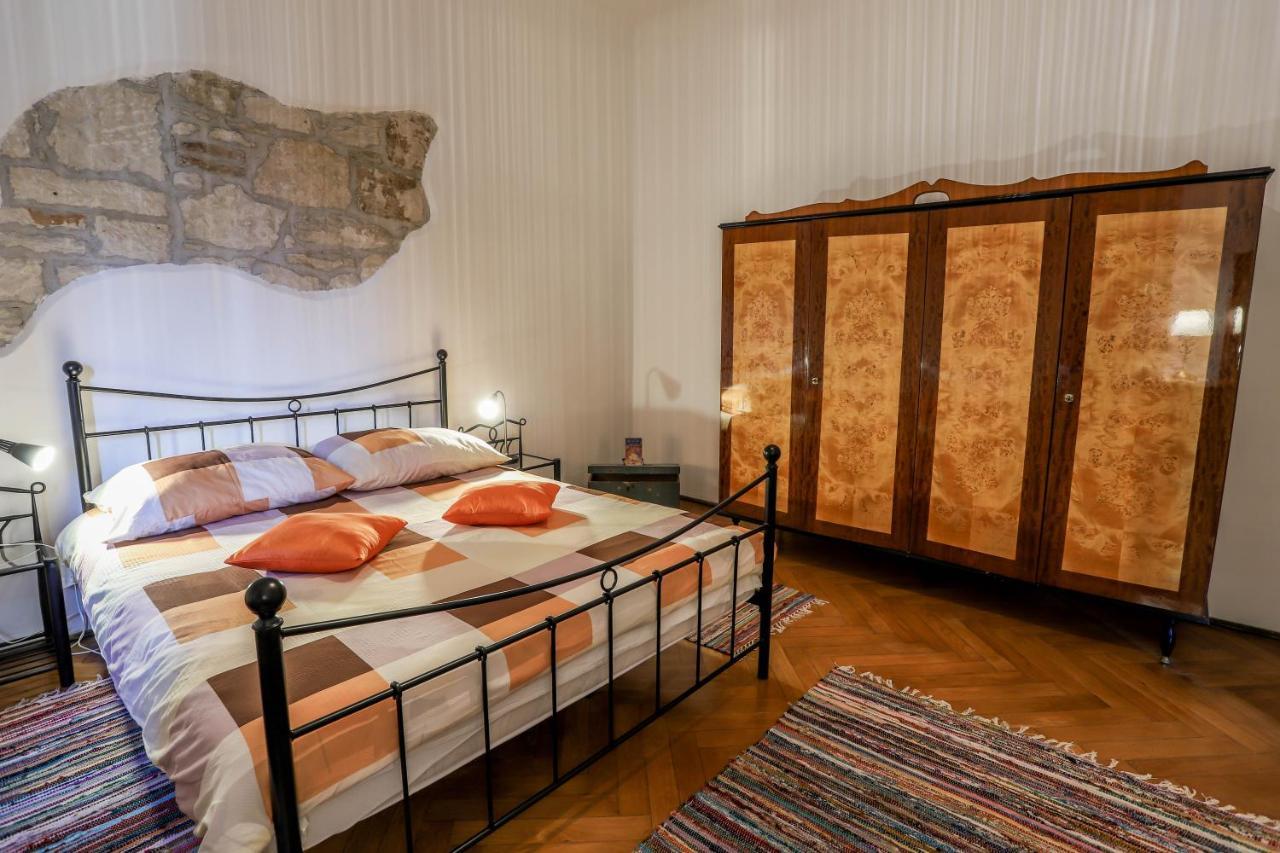 Cote Ensoleille Apartment Pula Bagian luar foto
